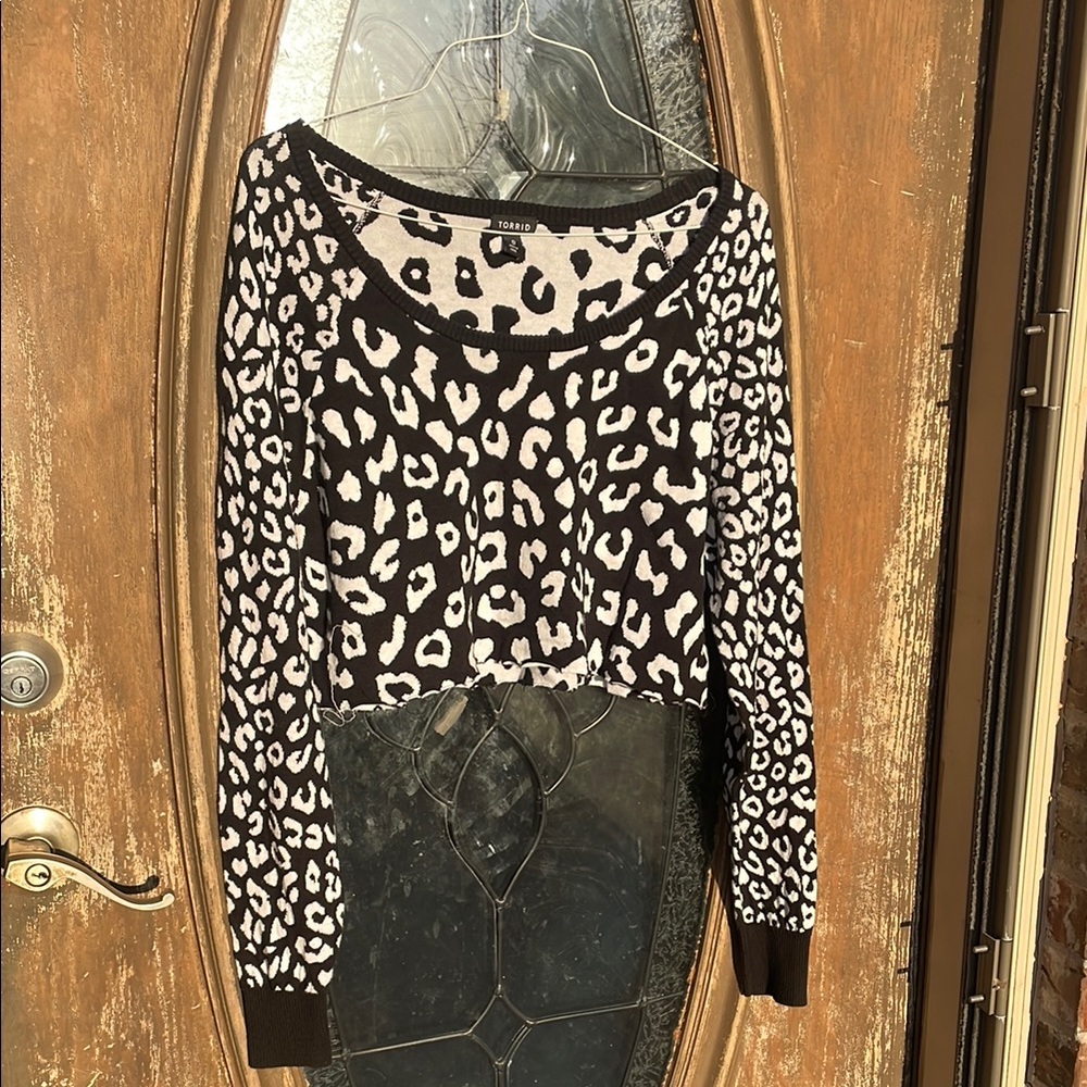 Torrid Cropped Sweater!  0